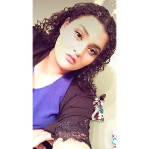 Meet your Posher, Kayla